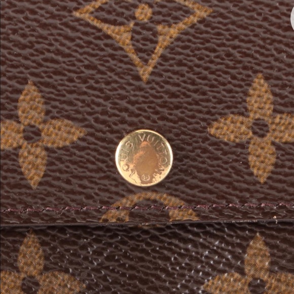 Louis Vuitton Sarah Wallet ❣️❣️Price Drop - Picture 3 of 13